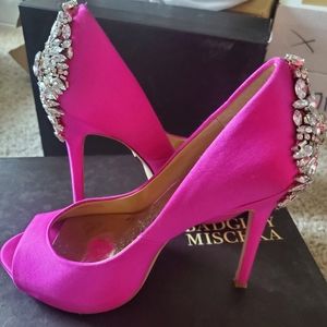 Badgley mischka open toe fushia pink pumps